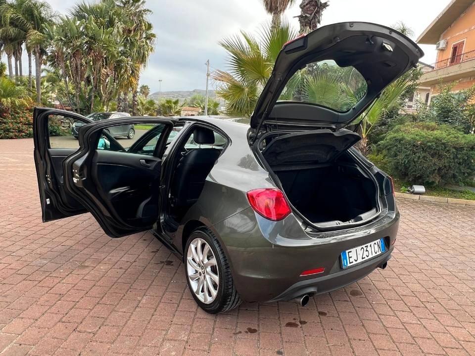 Alfa Romeo Giulietta 2.0 JTDm-2 140 CV Distinctive