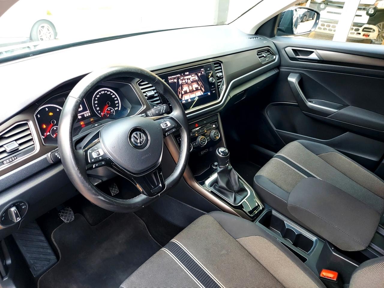 Volkswagen T-Roc 1.6 TDI SCR Business BlueMotion Technology