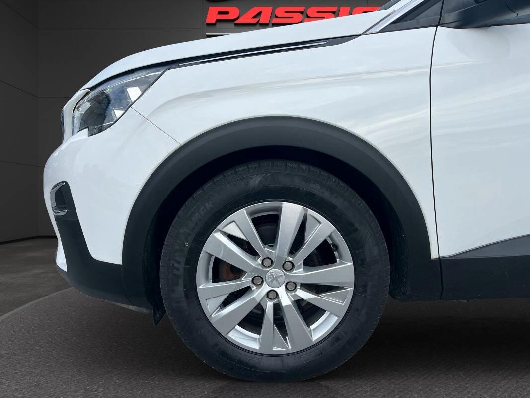 Peugeot 3008 1.6 bluehdi Business s&s 120cv eat6