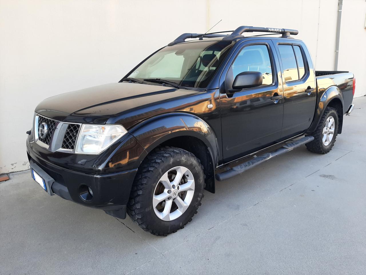 Nissan Navara 2.5 dCi 4 porte Double Cab LE