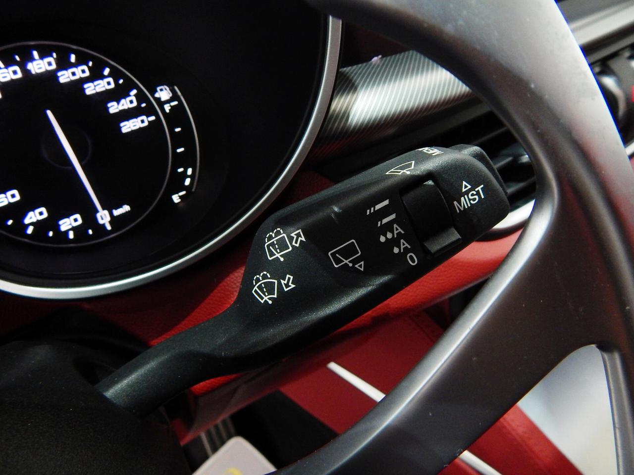 Alfa Romeo Stelvio 2.2 t Veloce Q4 210cv TETTO-NAVI-PELLE ROSSA-PARK