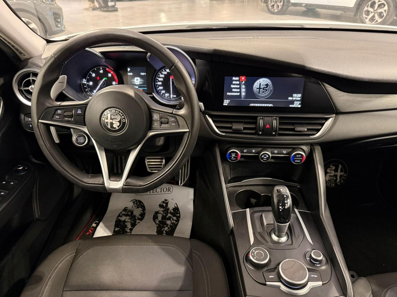 Alfa Romeo Giulia 2.2 Turbodiesel 150 CV Tech Edition