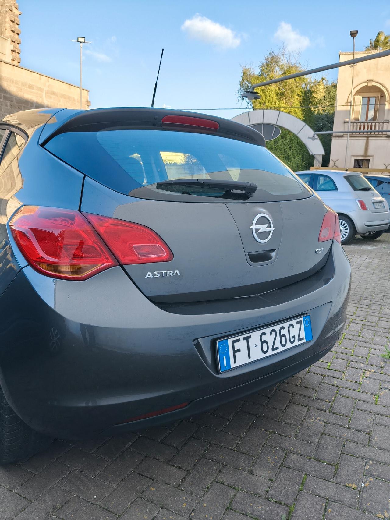 Opel Astra 1.7 CDTI 125CV 5 porte Elective