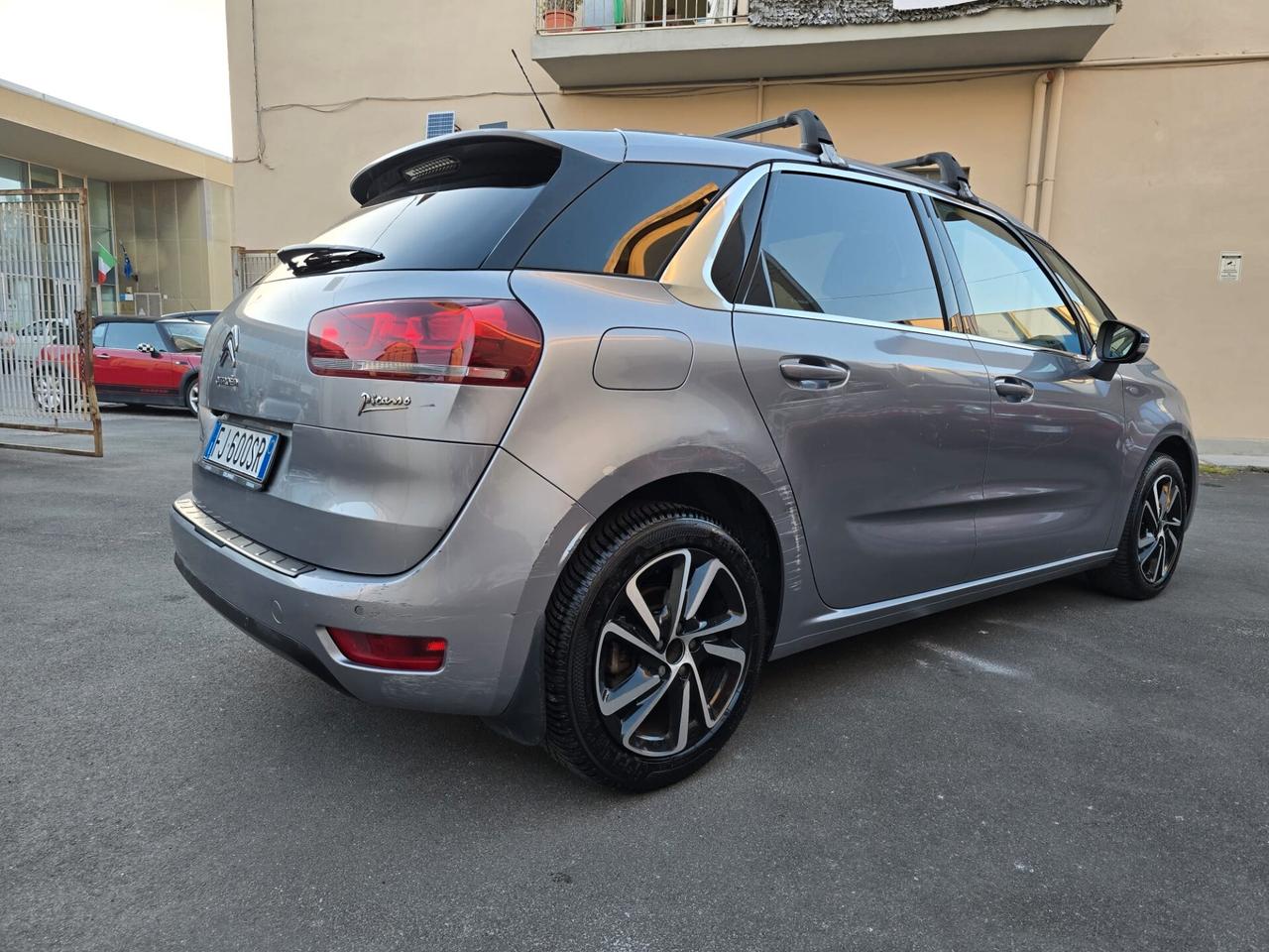 Citroen C4 Picasso BlueHDi 120 S&S Shine possibilita garanzia 12 mesi perfetta