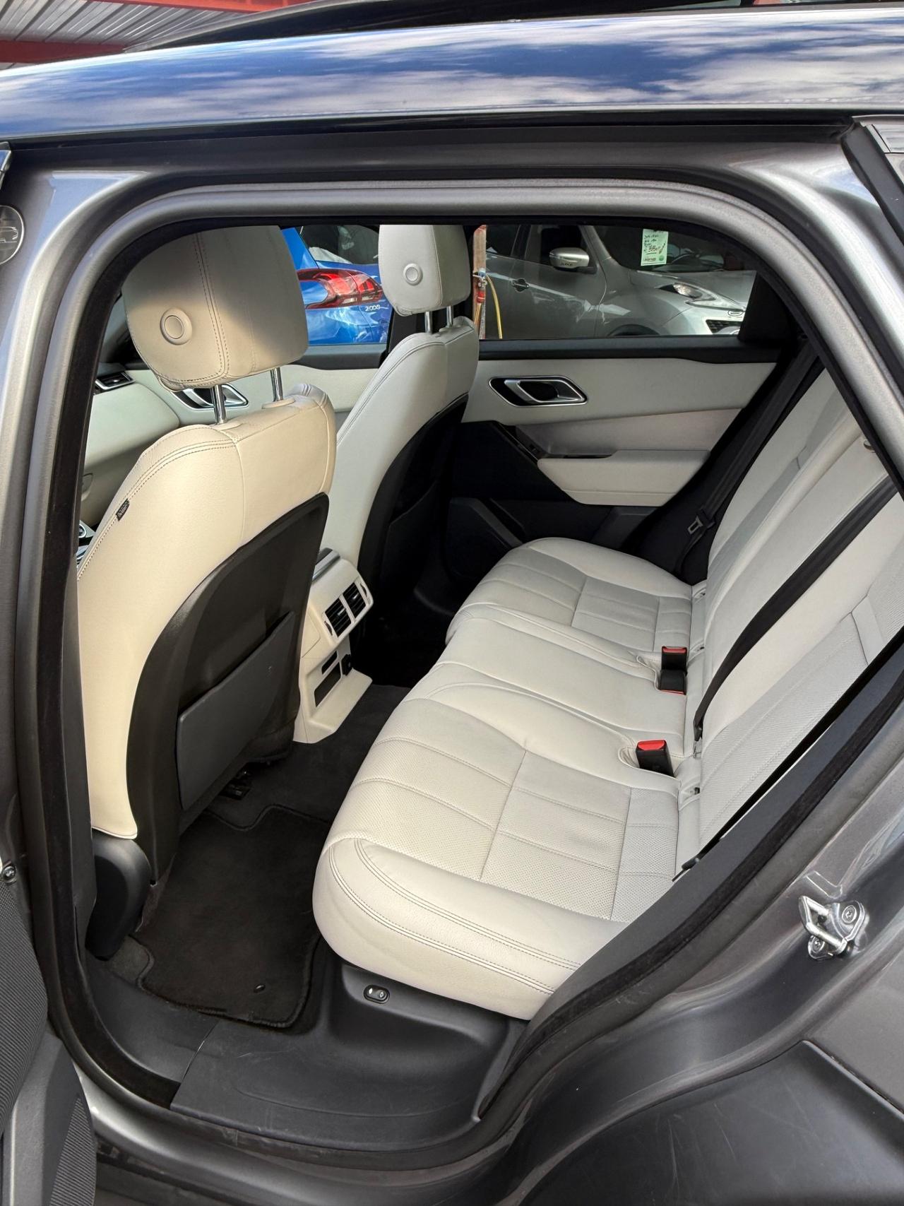 Velar 2.0D I4 240 CV R-Dynamic/unipro/rate/permute