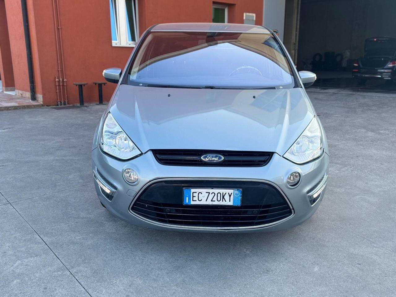 Ford S-Max 2.0 TDCi 163CV Powershift Tit. DPF