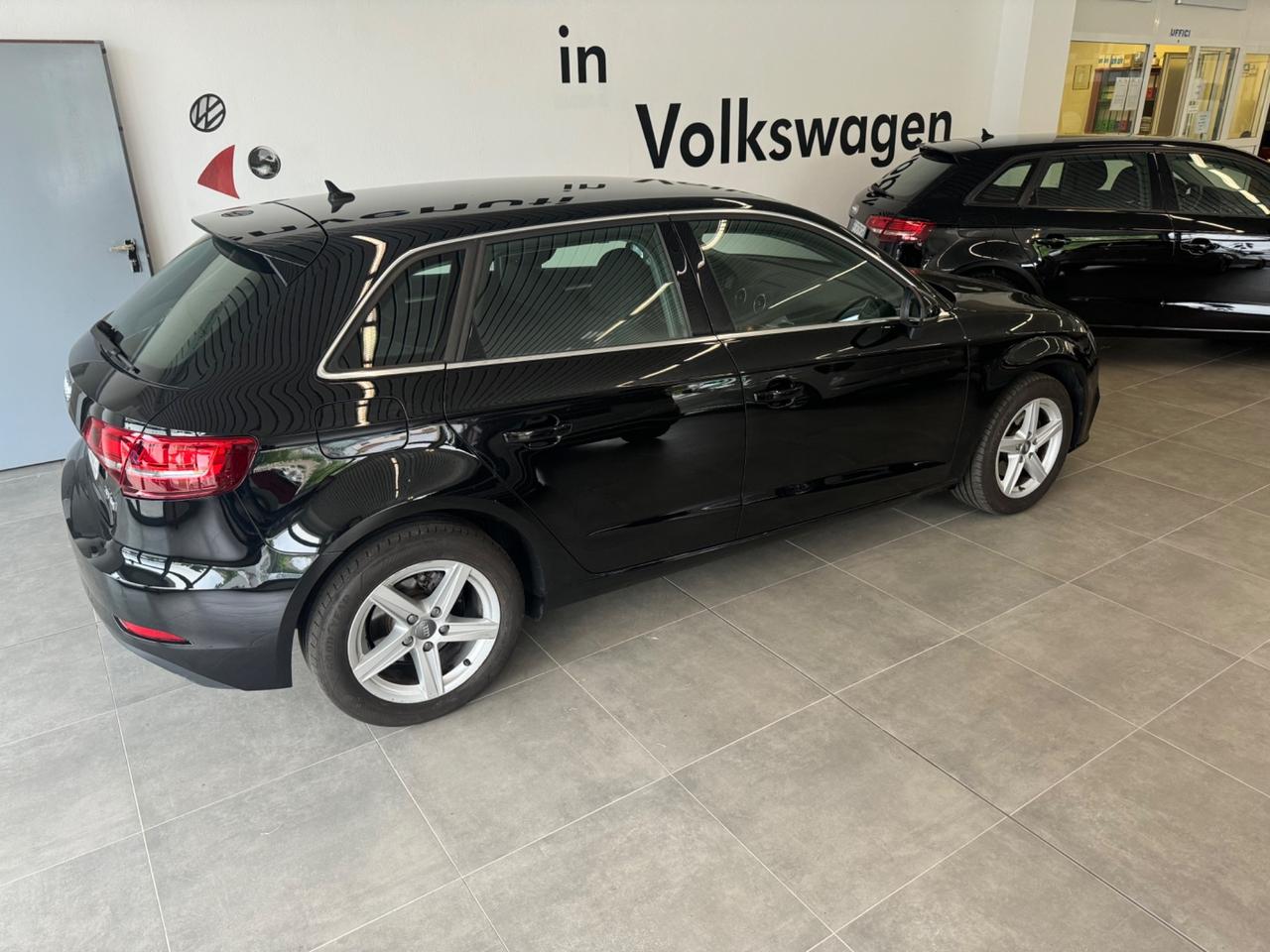 Audi A3 1.6 TDI 116 CV S tronic Business VENDUTA