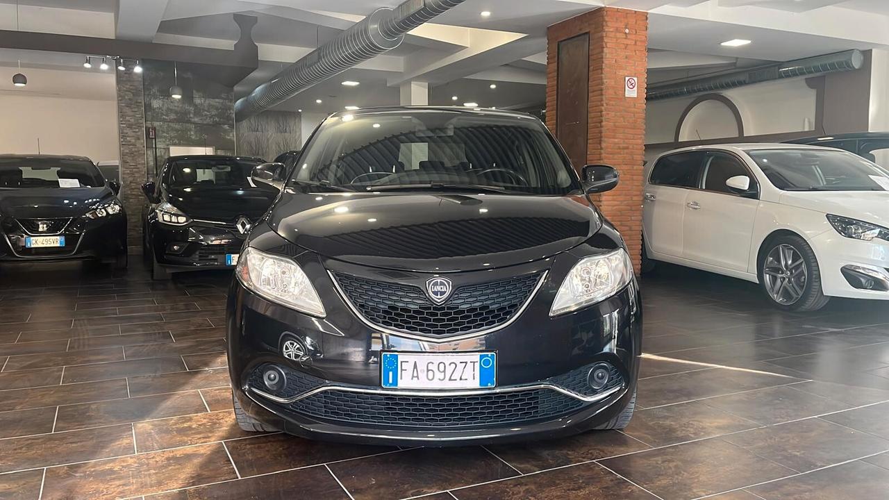 Lancia Ypsilon 1.2 69 CV 5 porte GPL Ecochic Gold