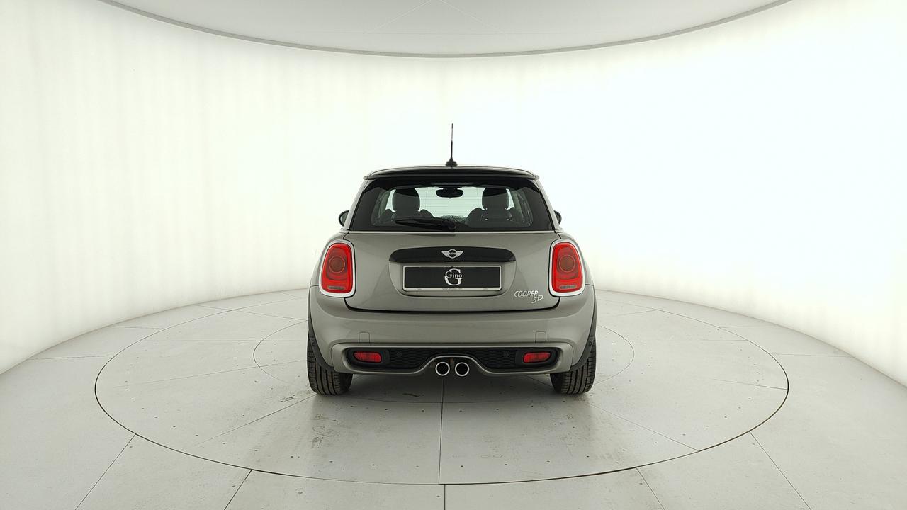 MINI Mini IV F55-F56 2014 - Mini 2.0 Cooper SD Hype 3p auto