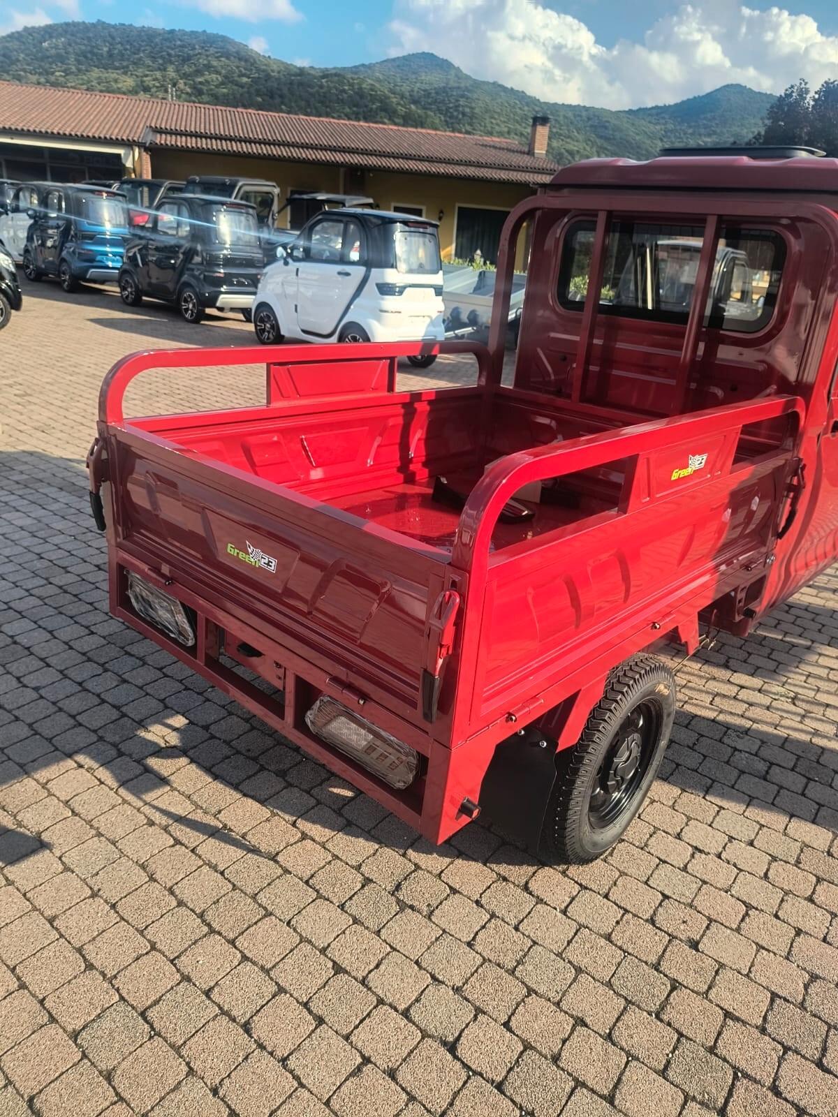 MOTOCARRO ELETTRICO CABINATO CASSONE RIBALTABILE