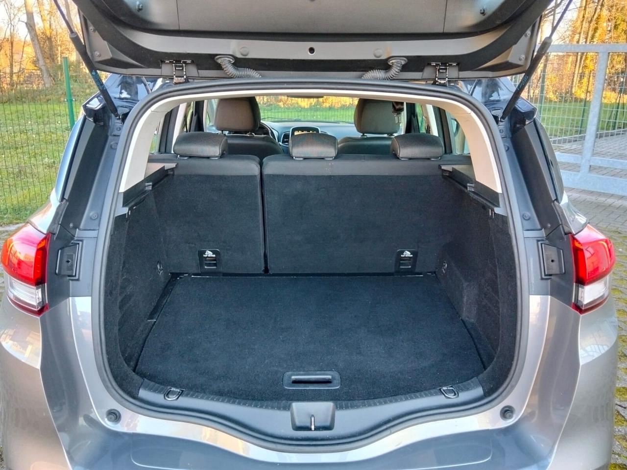 Renault Scenic Blue dCi 120 CV Initiale Paris*Navi*Camera