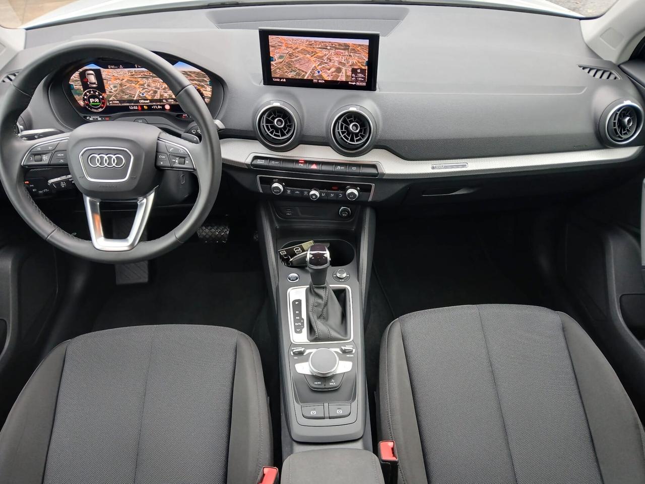 Audi Q2 35 TFSI S tronic Business