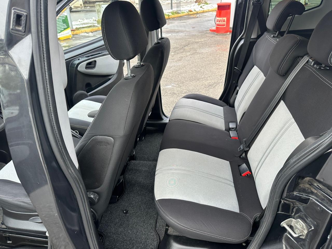 Fiat QUBO 1.4 8V 77 CV Dynamic Natural Power 2012