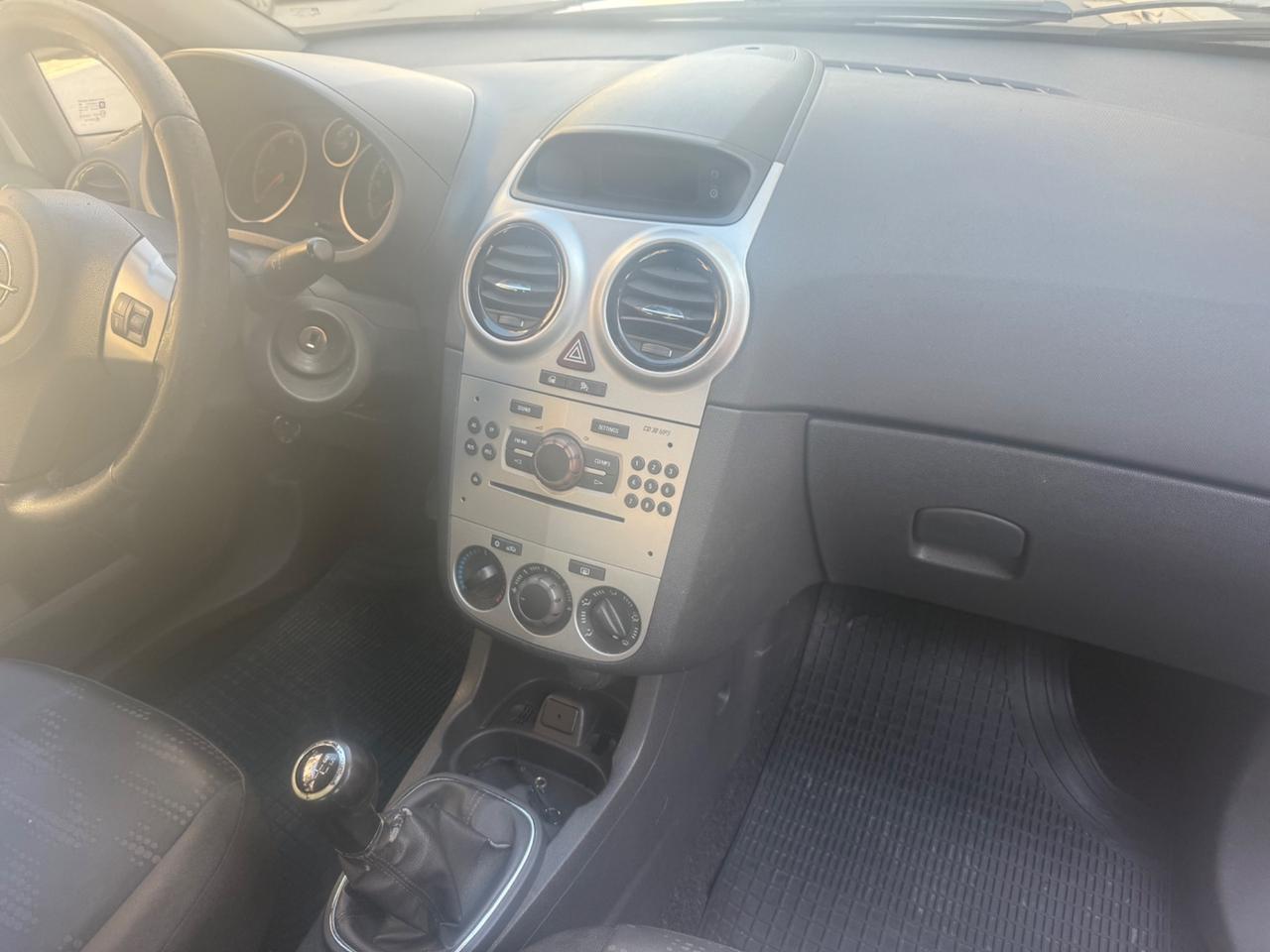 Opel Corsa 1.3 CDTI 75 cavalli F.AP. 5 porte anno 2013