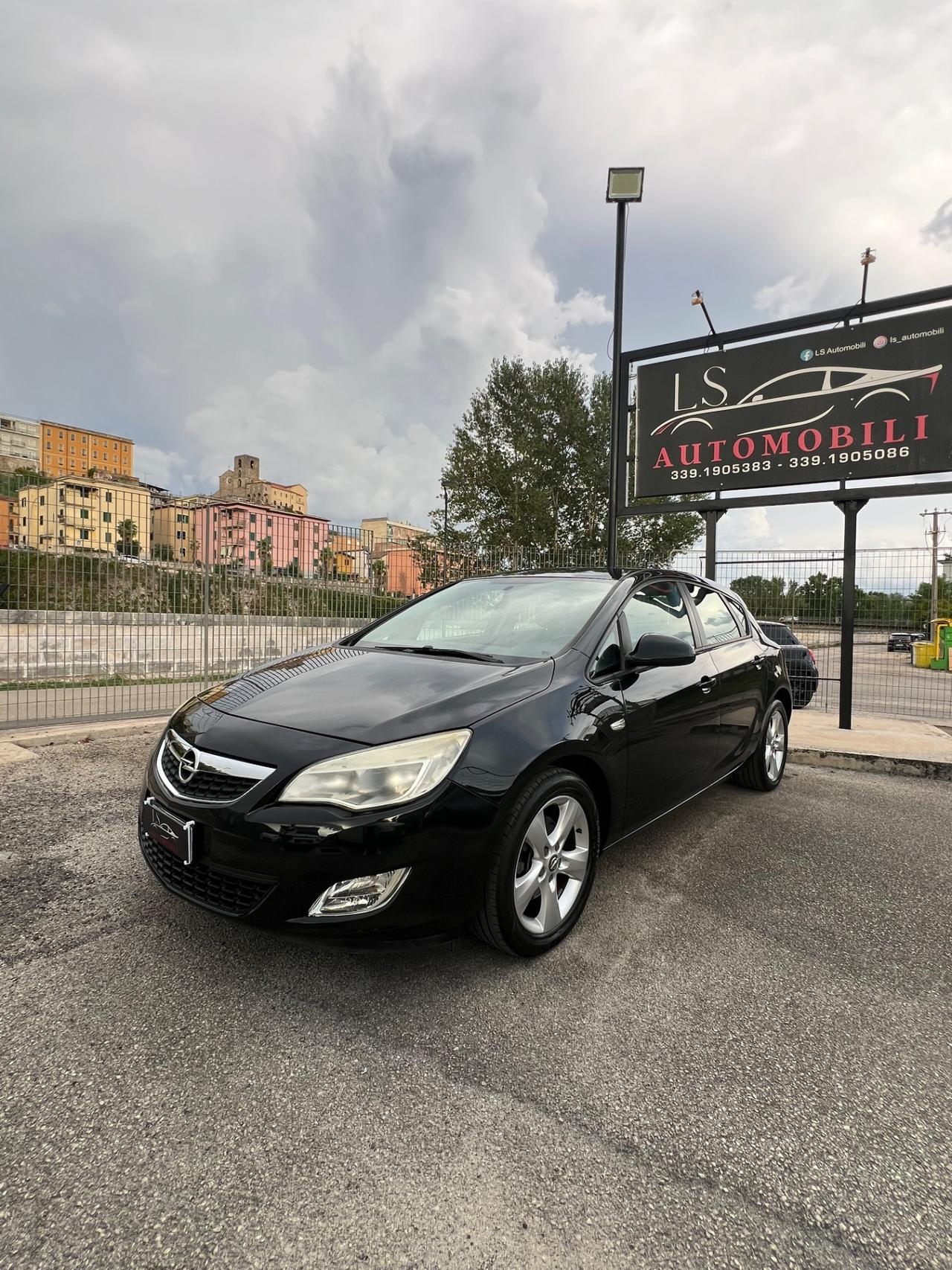 Opel Astra 1.7 CDTI 110CV EcoFLEX S&S 5 porte Cosmo