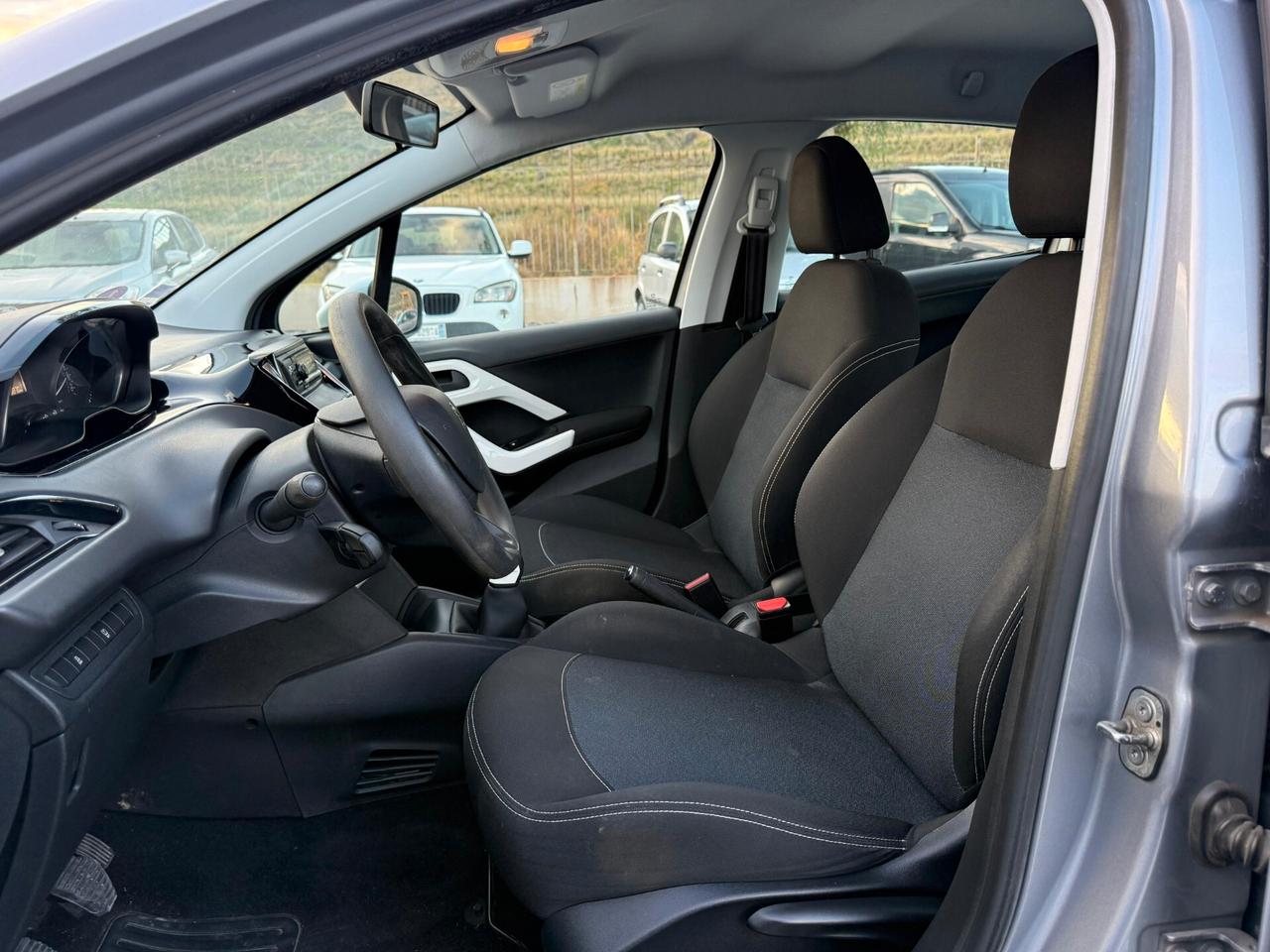 Peugeot 208 PureTech 82 5 porte Allure