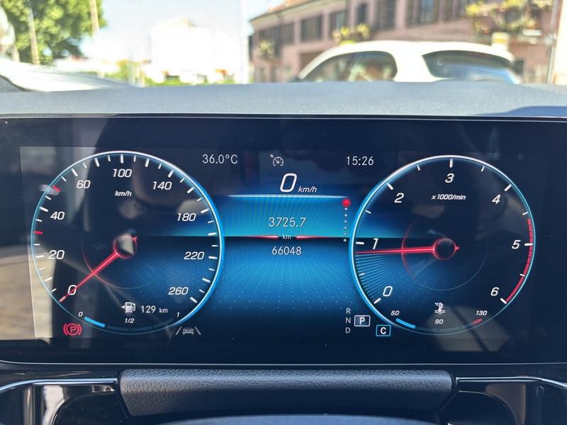 Mercedes B 180 D Premium DCT FULL LED-NAVI-TETTO-18"