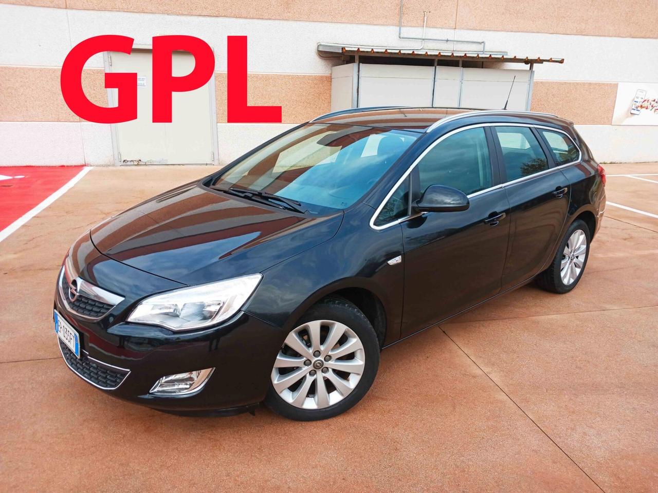 Opel Astra SW 1.4 Turbo GPL - PERFETTA