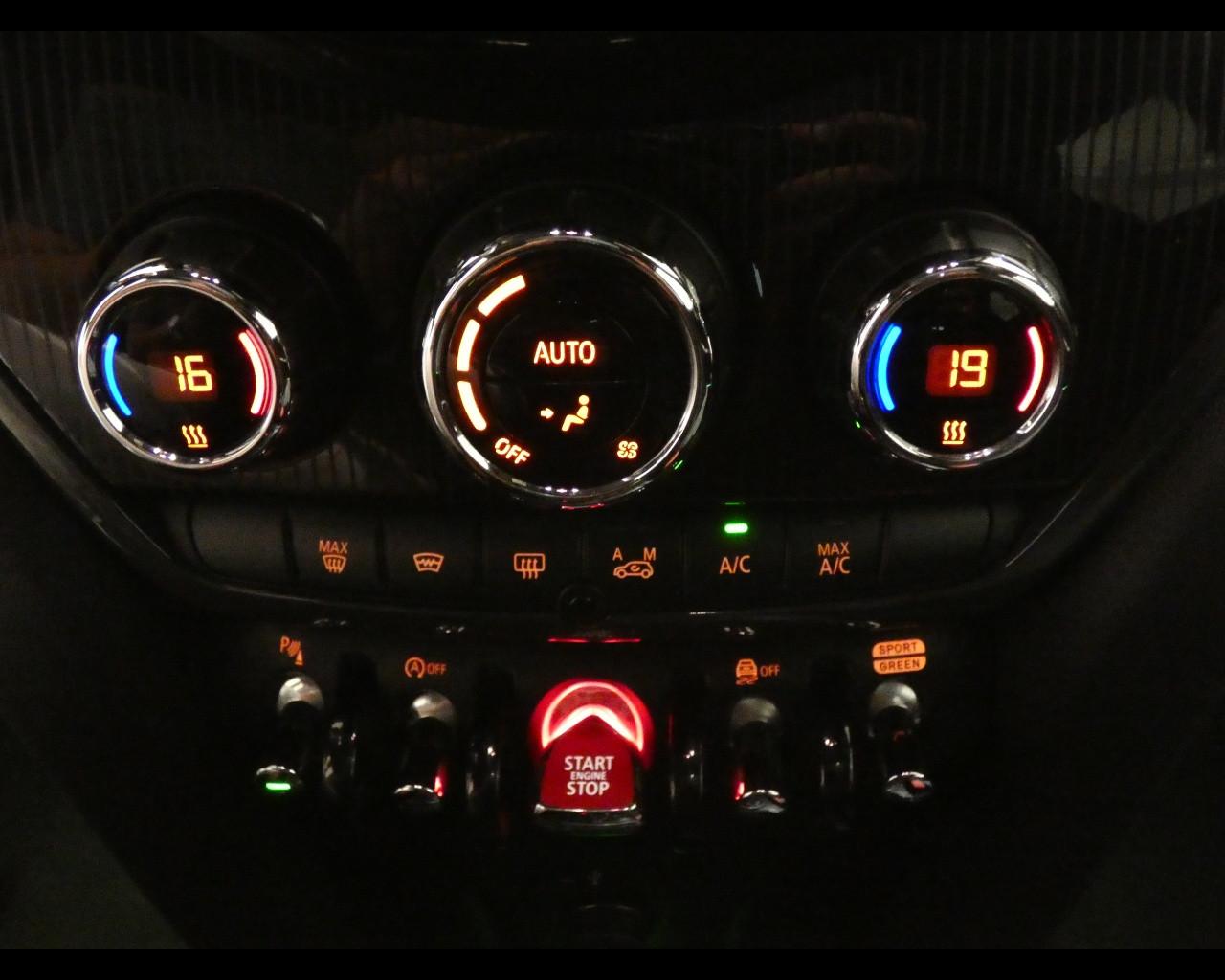MINI Mini Countrym.(F60) - Mini 2.0 John Cooper Works Countrym. ALL4