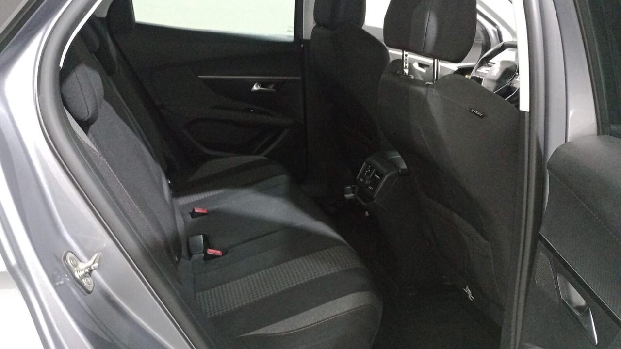 Peugeot 3008 BlueHDi 120 S&S Active