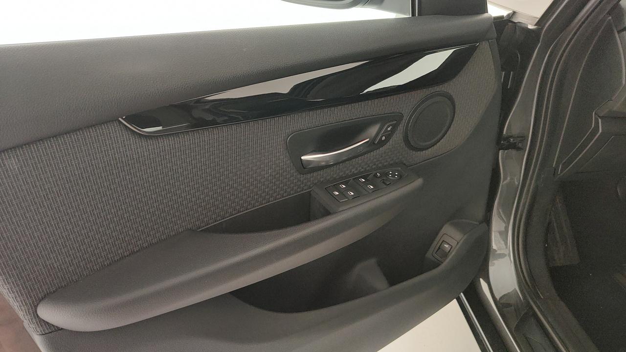 BMW Serie 2 F45 2018 Active Tourer - 218d Active Tourer Business auto