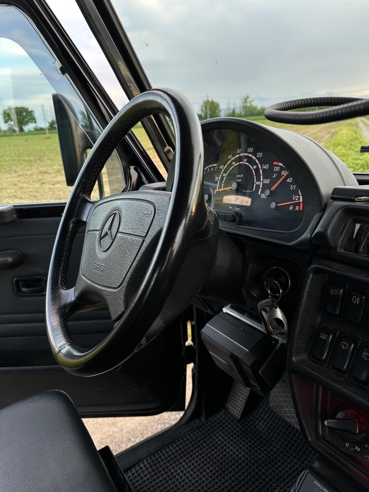 Mercedes-benz G 300 Professional