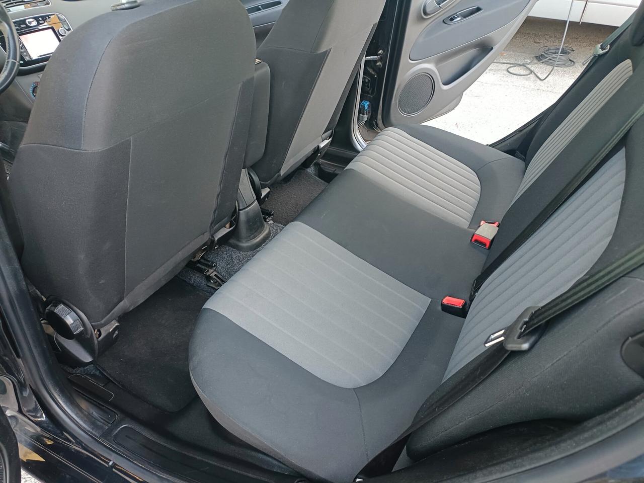 Fiat Punto 5Porte Benzina/Metano Street