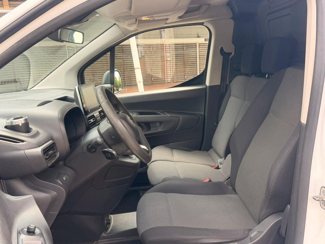 Citroen BERLINGO 100 HDI 3 POSTI