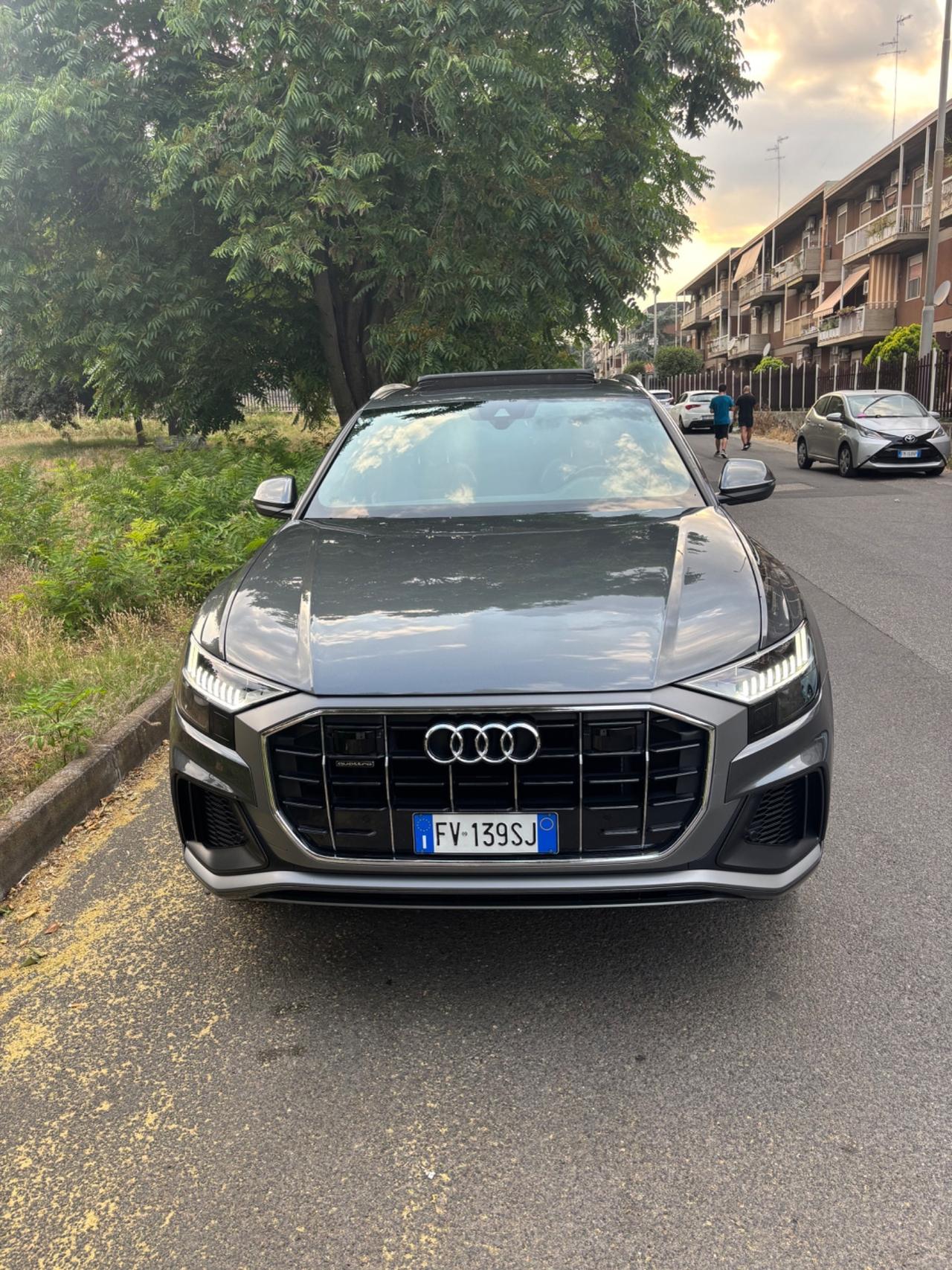 Audi Q8 50 TDI SLINE FULL OPTIONAL