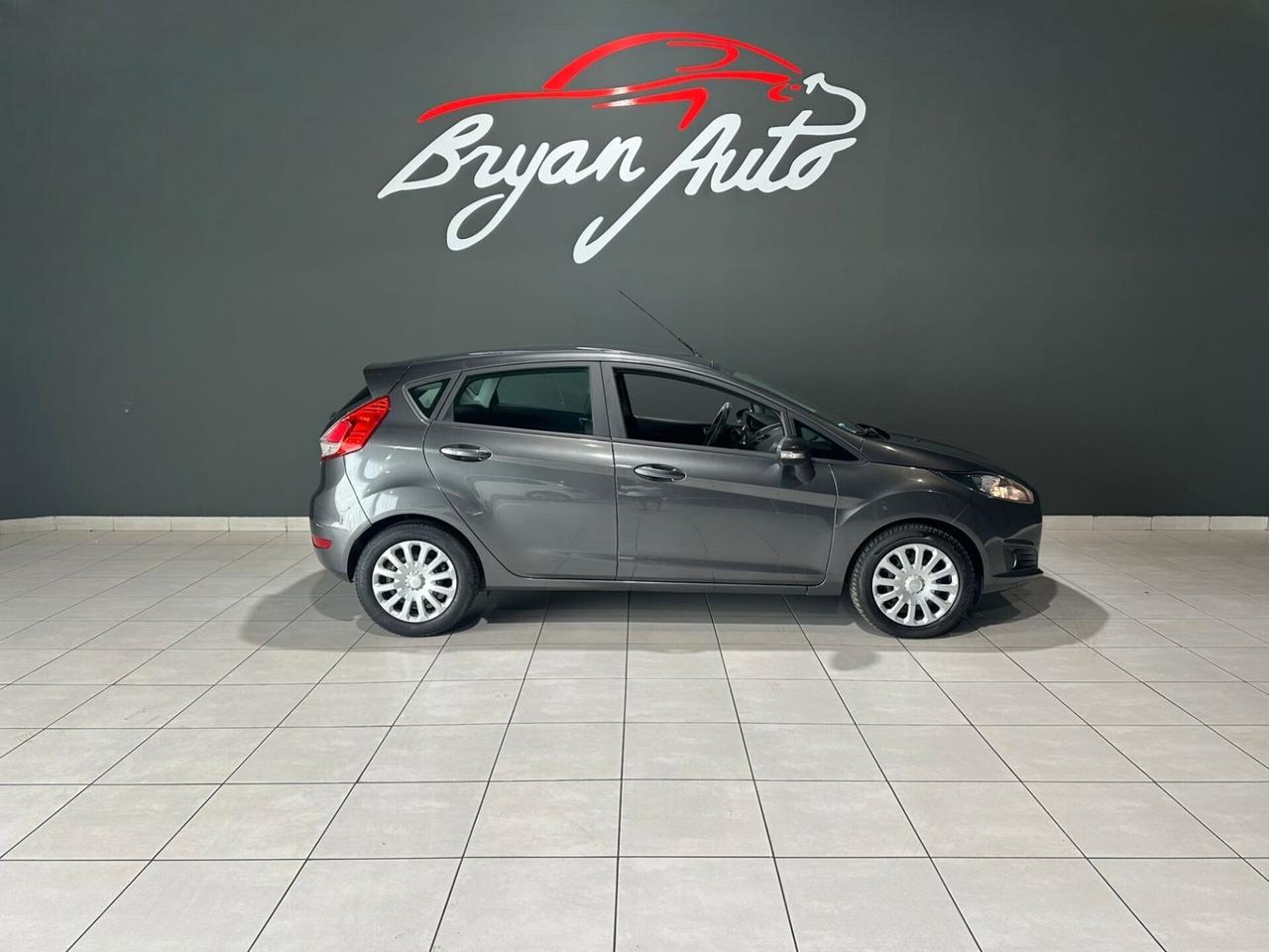 Ford Fiesta 1.5 TDCi 75CV 5 porte Black & White Edition