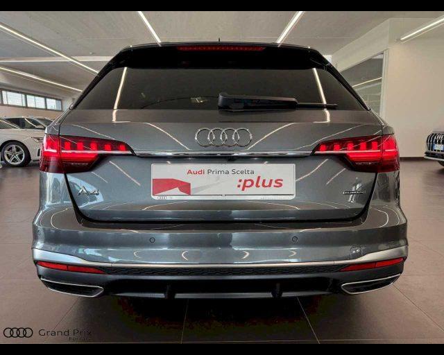 AUDI A4 Avant 40 TDI quattro S tronic S line edition