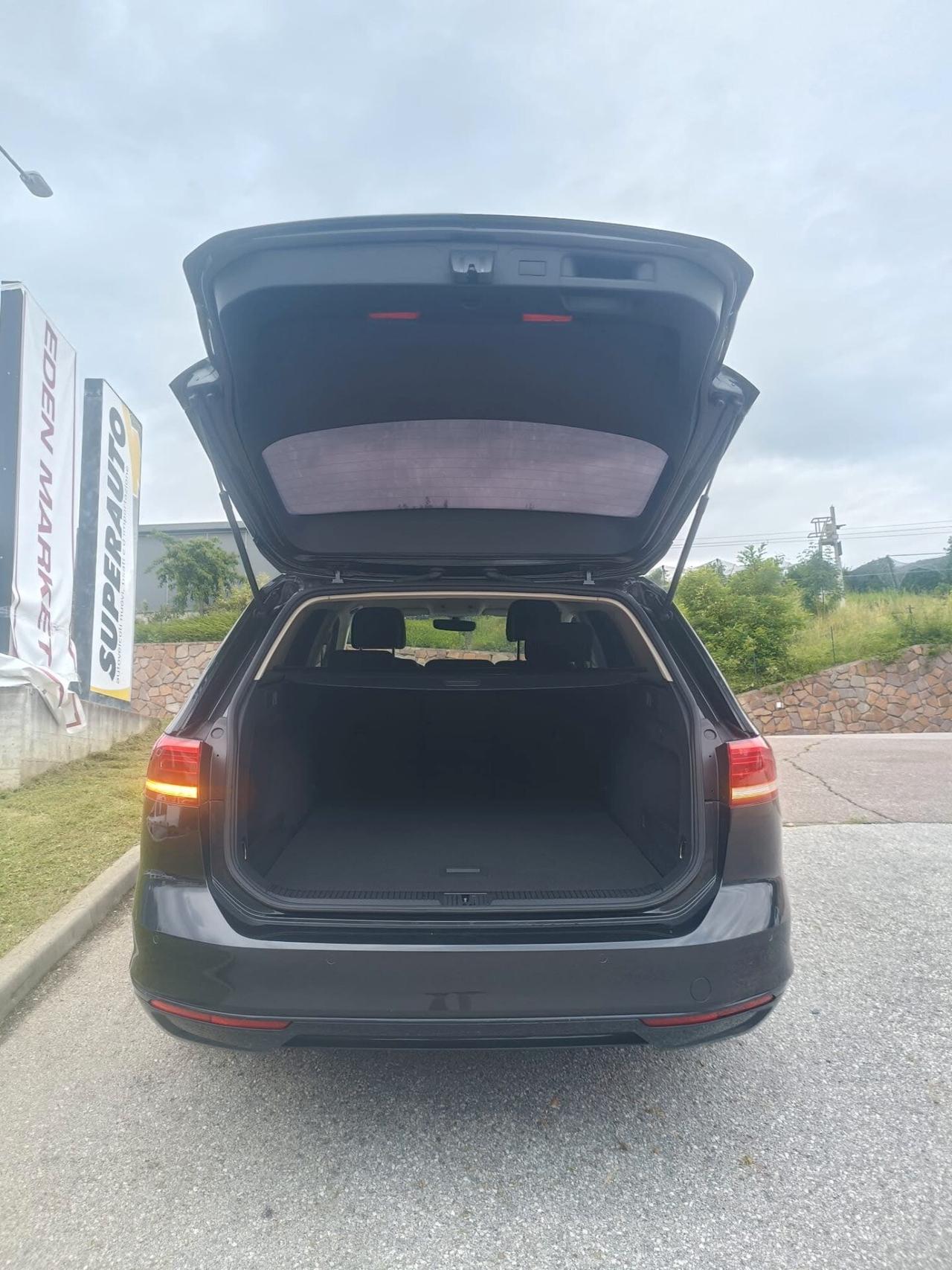 Volkswagen Passat Variant 1.6 TDI SCR DSG Business BMT