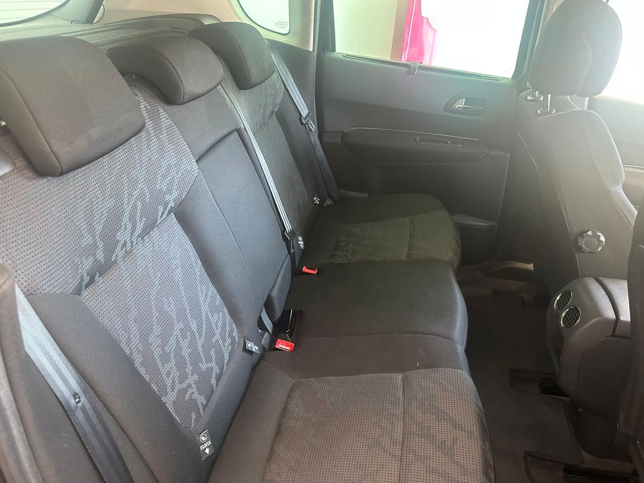 Peugeot 3008 2.0 HDi 150CV Outdoor