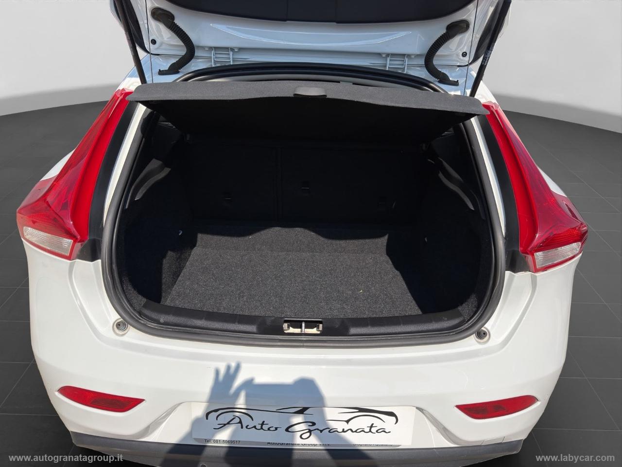 VOLVO V40 D2 Momentum BELLA AFFARE VERO!