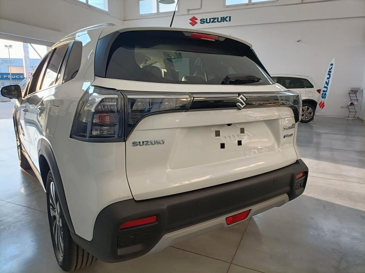 Suzuki S-Cross 1.4 Hybrid Top