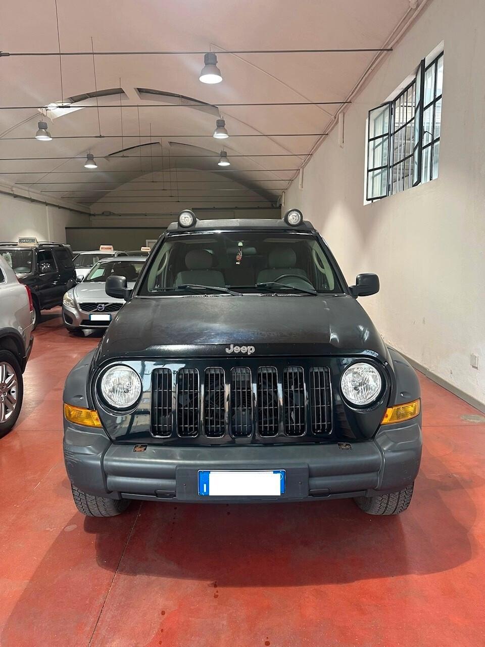 Jeep Cherokee 2.8 CRD Sport--LEGGI BENE--SOLO OPERATORI DEL SETTORE O EXPORT-
