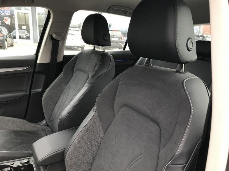 Volkswagen Golf 2.0 TDI 150cv DSG Style PARI NUOVO