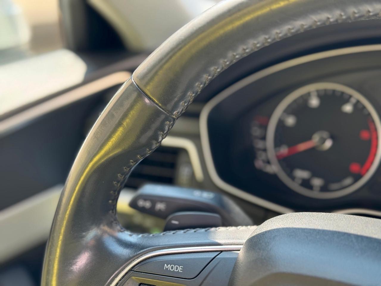 Audi A4 Avant 2.0 TDI 122 CV S tronic S line edition