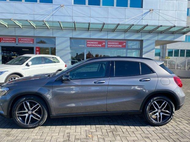 MERCEDES-BENZ GLA 200 d Automatic 4Matic Executi