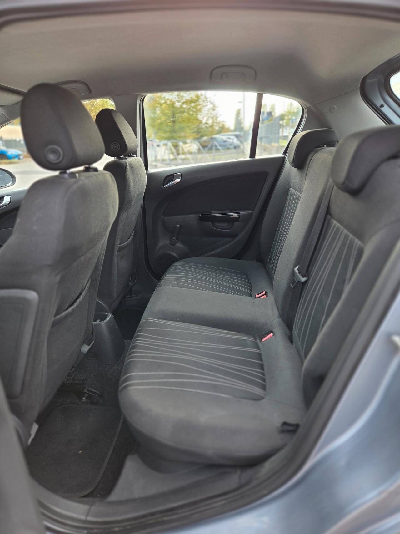 Opel Corsa 1.2 80CV 5 porte GPL-TECH Edition