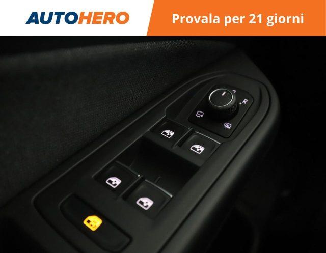 VOLKSWAGEN Golf 1.0 TSI EVO Life