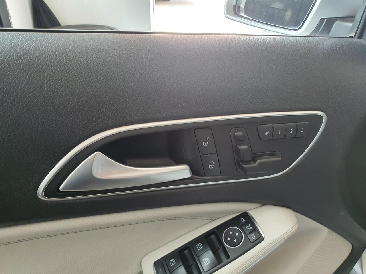 Mercedes-benz GLA 220 GLA 220 CDI Automatic 4Matic Premium