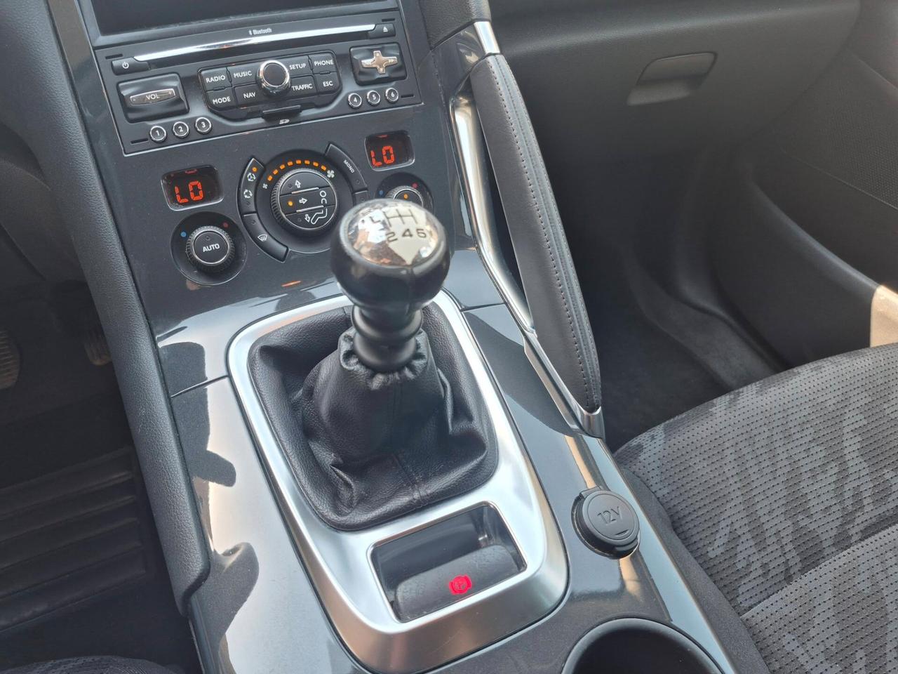 Peugeot 3008 1.6 HDi 112CV Business