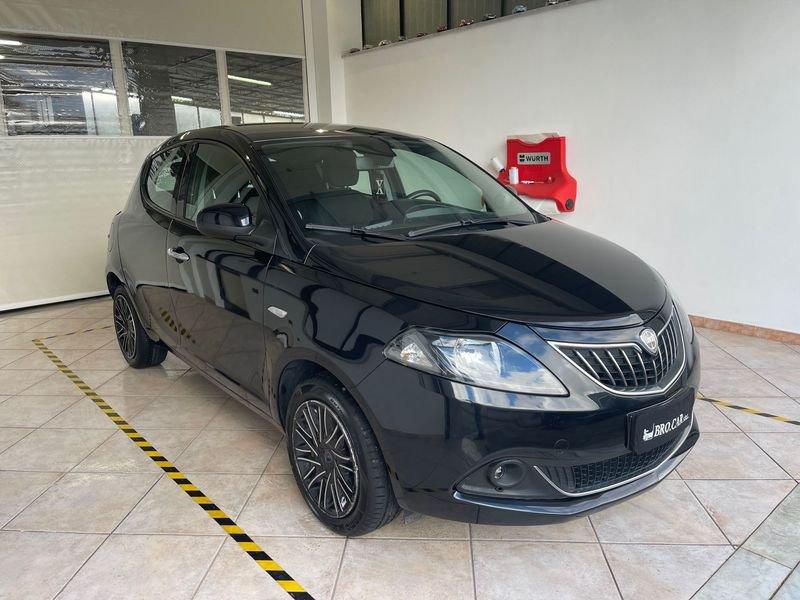 Lancia Ypsilon 1.0 FireFly 70cv S&S Hybrid GOLD PLUS
