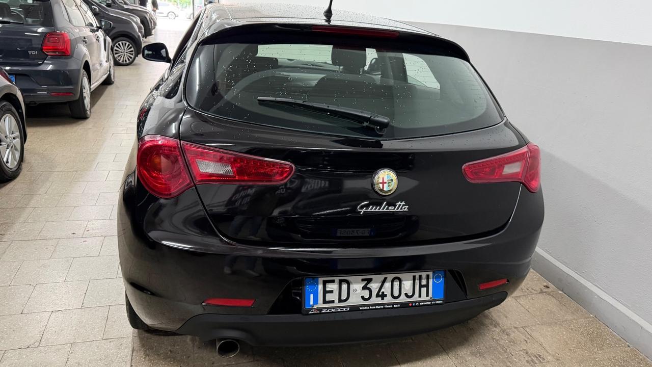 Alfa Romeo Giulietta 1.4 Turbo MultiAir Distinctive 2010