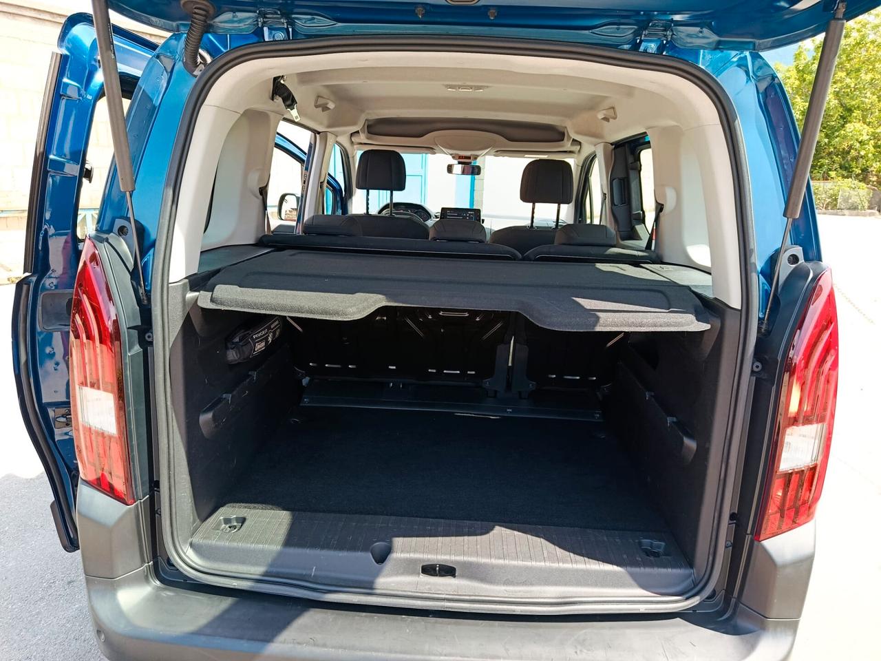 Peugeot Rifter BlueHDi 100 S&S Active Standard