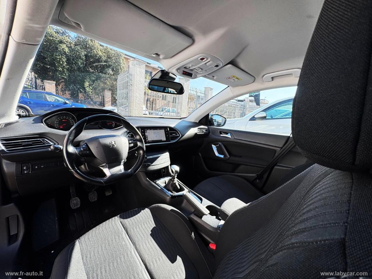 PEUGEOT 308 BlueHDi 120 S&S EAT6 Business