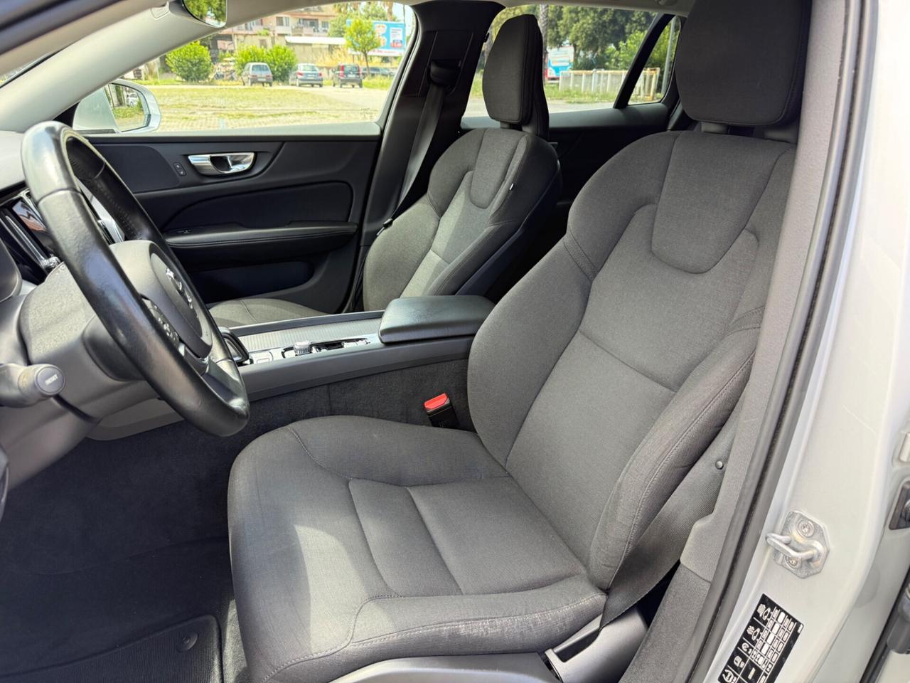 VOLVO V60 2021 B4 Geartronic