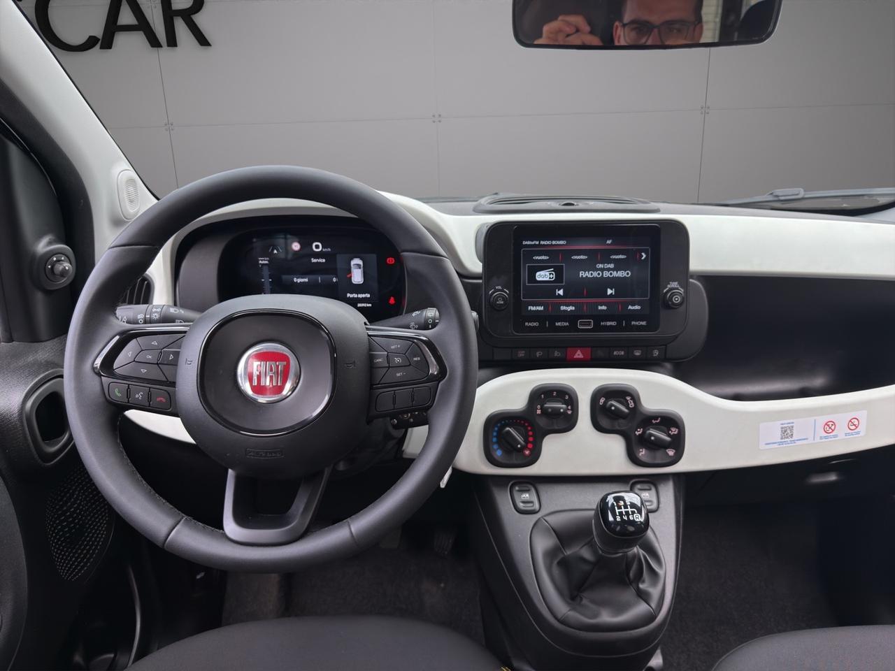 Fiat - Pandina Cross 1.0 firefly hybrid