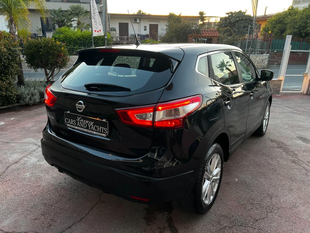 Nissan Qashqai 1.6 dCi - 2016- AUTOMATICA-NAVI